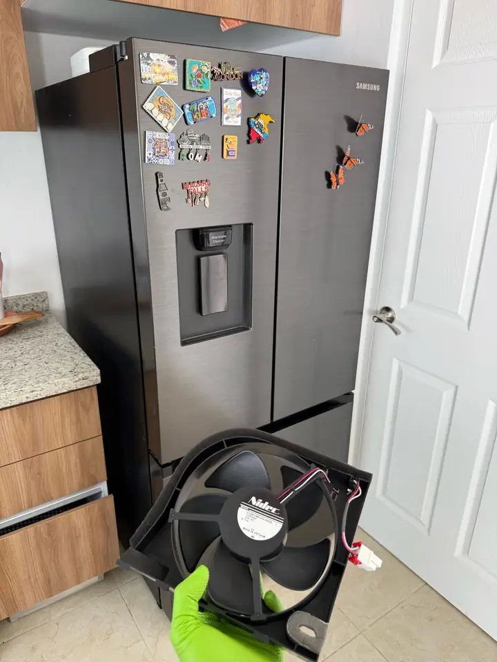Refrigerador Samsung: cambio de ventilador